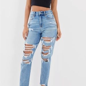 COPY - American eagle ripped light wash mom jeans